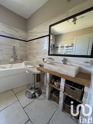  Maison � vendre 8 pi�ces 205 m�