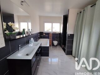  Maison � vendre 5 pi�ces 190 m�