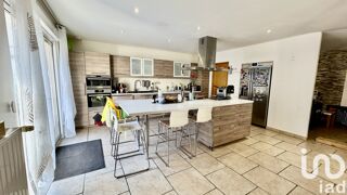  Maison � vendre 8 pi�ces 228 m�