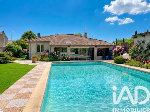   Vente Maison de village 7 pi�ces Maison - 7 pi�ce(s) - 172 m�