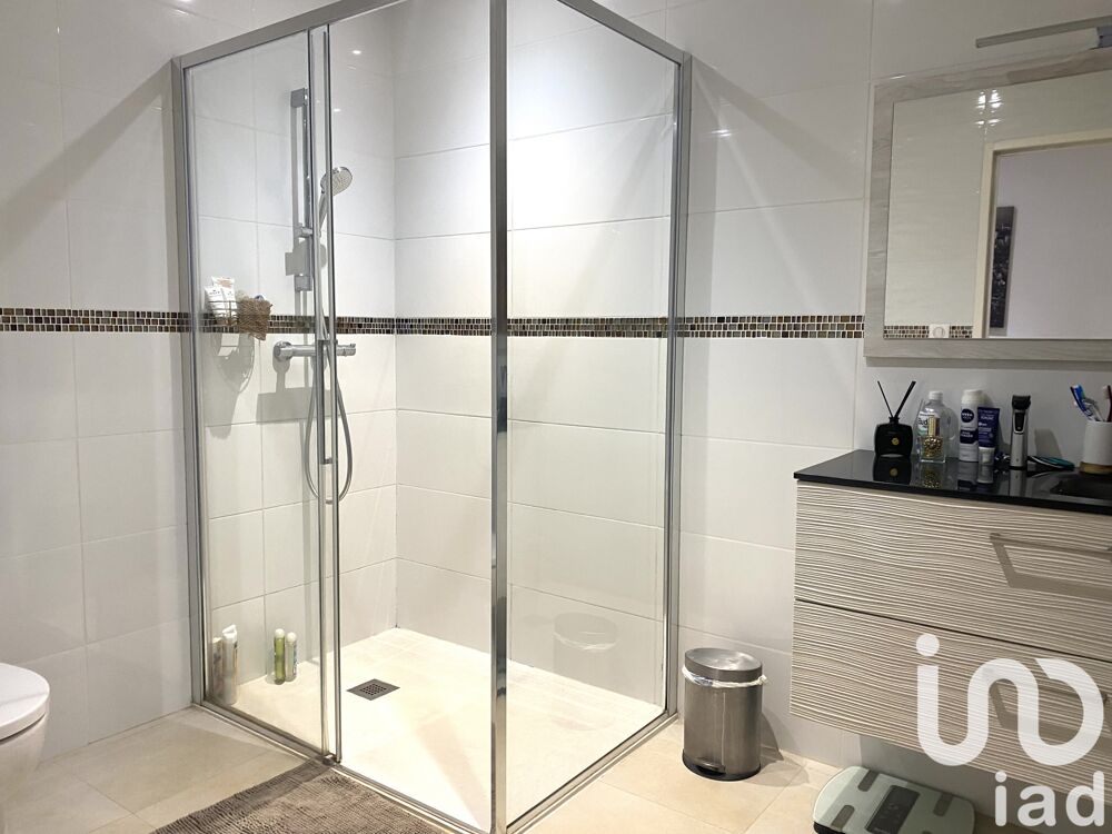 � vendre  Villa Rochefort (17300)