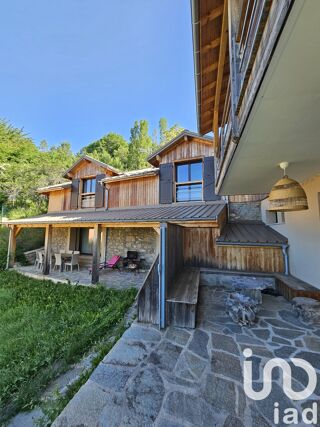  Maison  vendre 10 pices 375 m