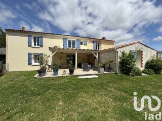  Maison � vendre 8 pi�ces 215 m�