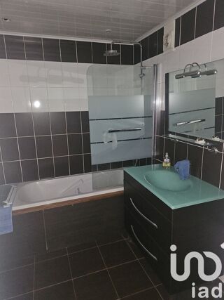  Appartement  vendre 4 pices 79 m