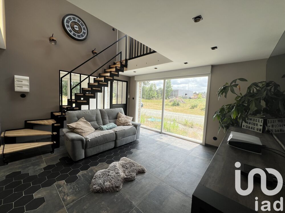 Vente Maison Vente Maison/villa 9 pices Montfort-le-gesnois