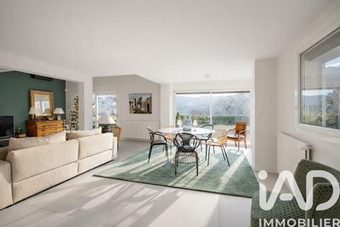   Vente Maison/villa 9 pi�ces Maison - 9 pi�ce(s) - 243 m�