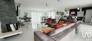  Maison  vendre 9 pices 240 m