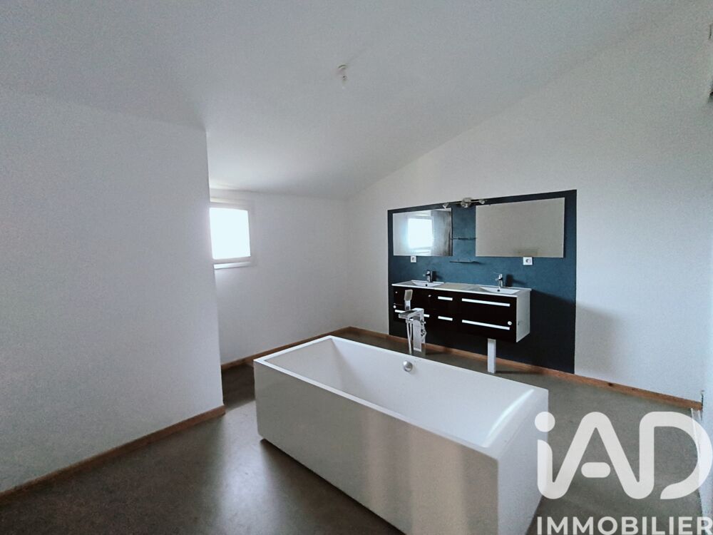 � vendre  Maison Saint-Laurent-d'Aigouze (30220)