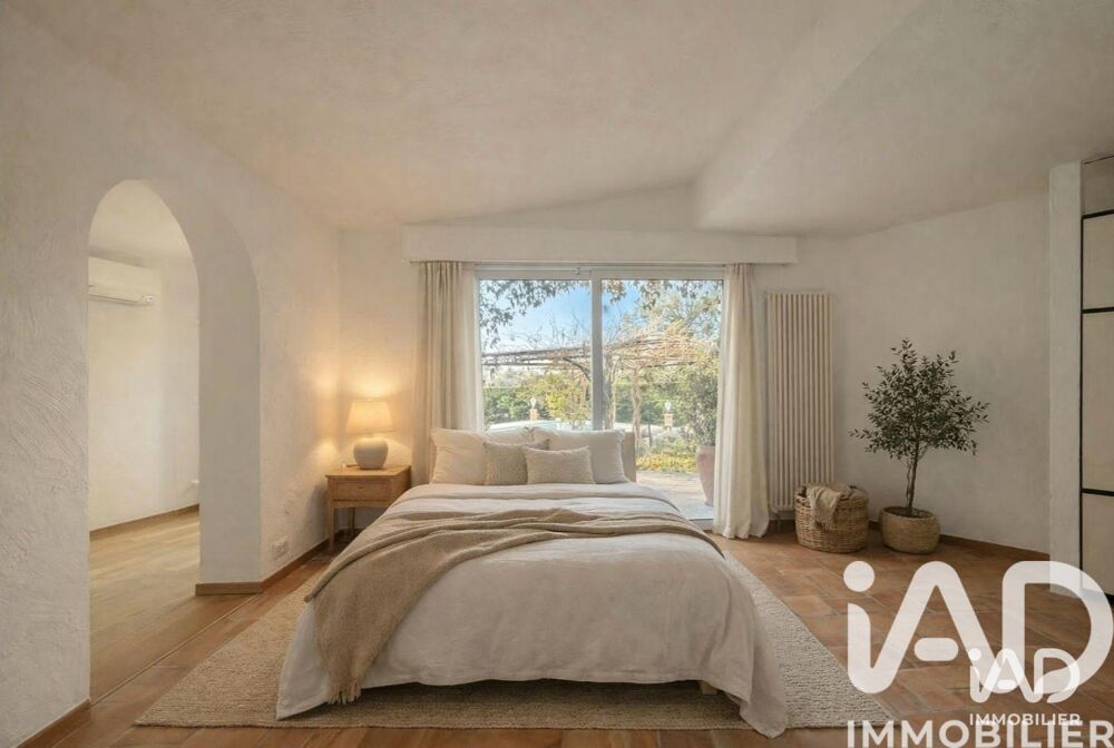 � vendre  Villa Roquefort-les-Pins (06330)