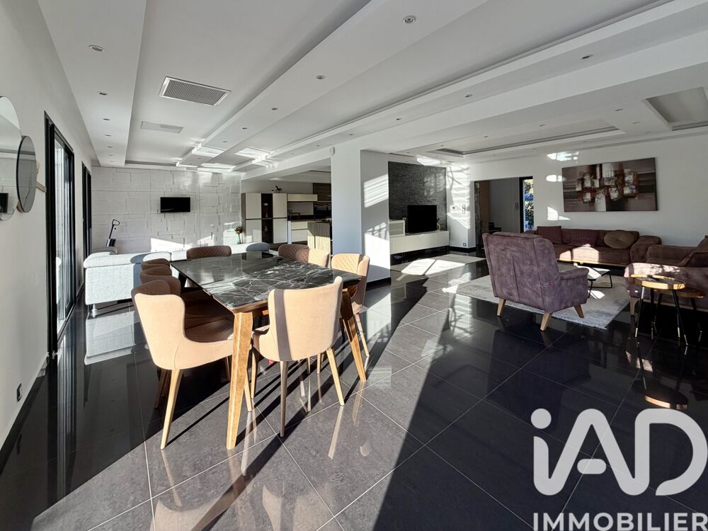 � vendre  Maison Roquebrune-sur-Argens (83520)