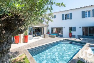  Maison � vendre 8 pi�ces 244 m�