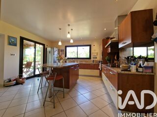  Maison � vendre 10 pi�ces 242 m�