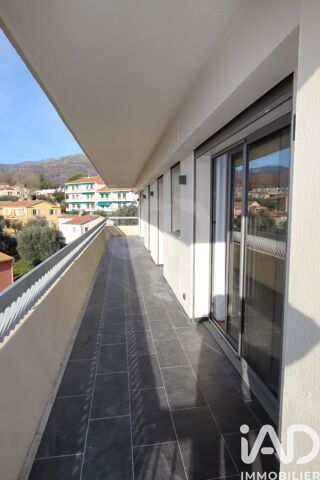  Appartement � vendre 4 pi�ces 74 m�