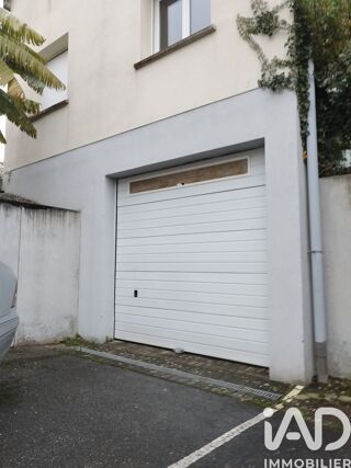  Parking / Garage � vendre 205 m�