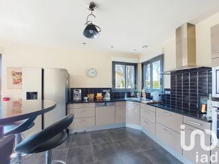  Villa  vendre 5 pices 178 m