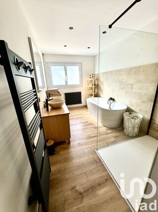  Maison � vendre 6 pi�ces 200 m�