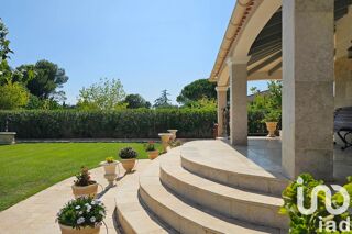  Maison � vendre 9 pi�ces 220 m�