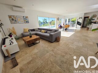  Maison  vendre 9 pices 290 m