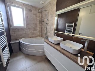  Maison  vendre 6 pices 111 m