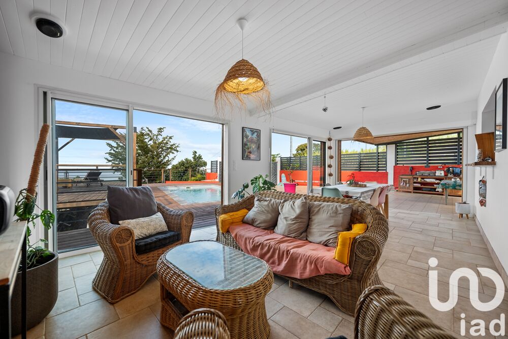 � vendre  Maison L' �tang-Sal� (97427)