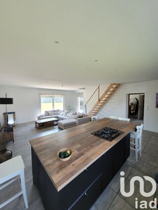  Maison  vendre 7 pices 144 m