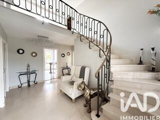  Maison � vendre 9 pi�ces 323 m�