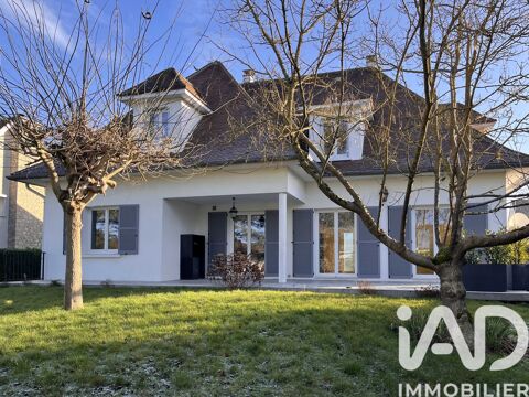   Vente Maison traditionnelle 6 pi�ces Maison - 6 pi�ce(s) - 194 m�