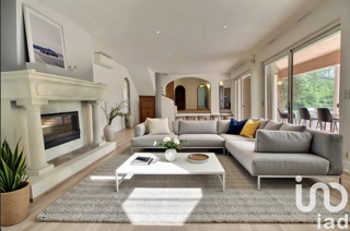  Maison � vendre 5 pi�ces 240 m�