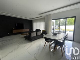  Villa � vendre 8 pi�ces 221 m�