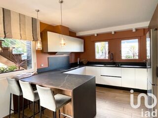  Maison  vendre 8 pices 212 m