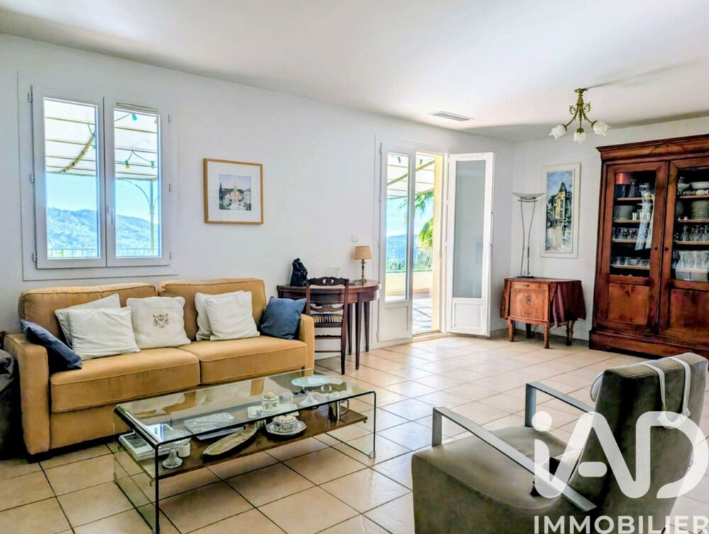 � vendre  Maison Pierrefeu-du-Var (83390)