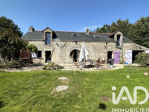   Vente Maison traditionnelle 7 pi�ces Maison - 7 pi�ce(s) - 243 m�