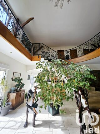  Maison � vendre 10 pi�ces 360 m�