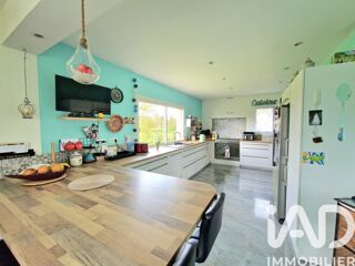  Maison � vendre 6 pi�ces 205 m�