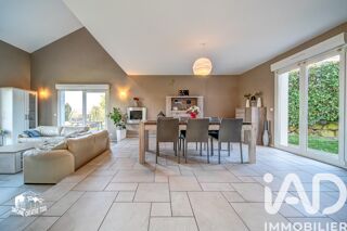  Villa � vendre 8 pi�ces 214 m�