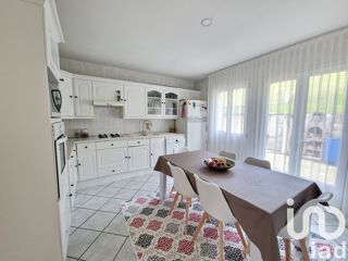  Maison  vendre 7 pices 185 m