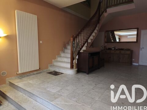   Vente Maison/villa 10 pi�ces Maison - 10 pi�ce(s) - 293 m�