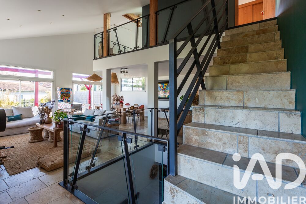 � vendre  Maison Bassussarry (64200)