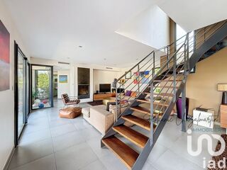  Maison � vendre 6 pi�ces 205 m�