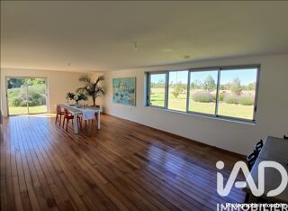  Maison � vendre 8 pi�ces 305 m�