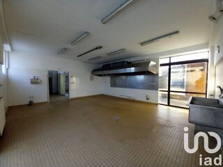  Immeuble � vendre 715 m�