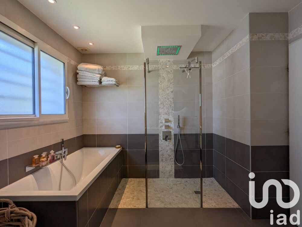  vendre  Maison Bagnols-en-Fort (83600)