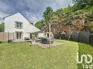  Maison  vendre 8 pices 245 m