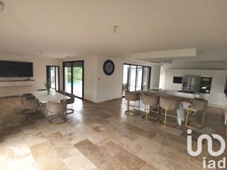  Maison � vendre 6 pi�ces 212 m�