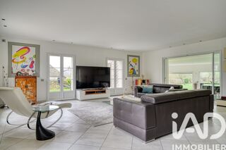  Villa � vendre 9 pi�ces 244 m�