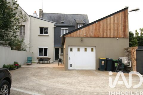   Vente Surface diverse 7 pi�ces Maison - 7 pi�ce(s) - 183 m�