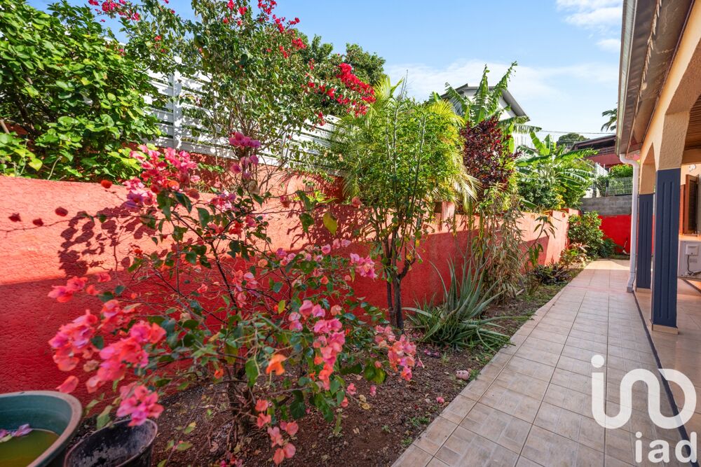 � vendre  Maison L' �tang-Sal� (97427)