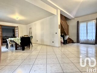  Maison � vendre 8 pi�ces 210 m�