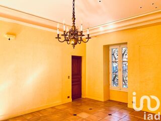  Maison  vendre 9 pices 360 m