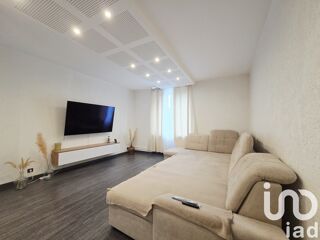  Immeuble � vendre 180 m�